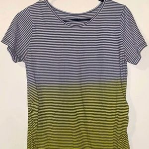 GAP Maternity Tee